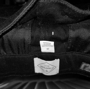 St John's Bay- relaxed crop pants in black